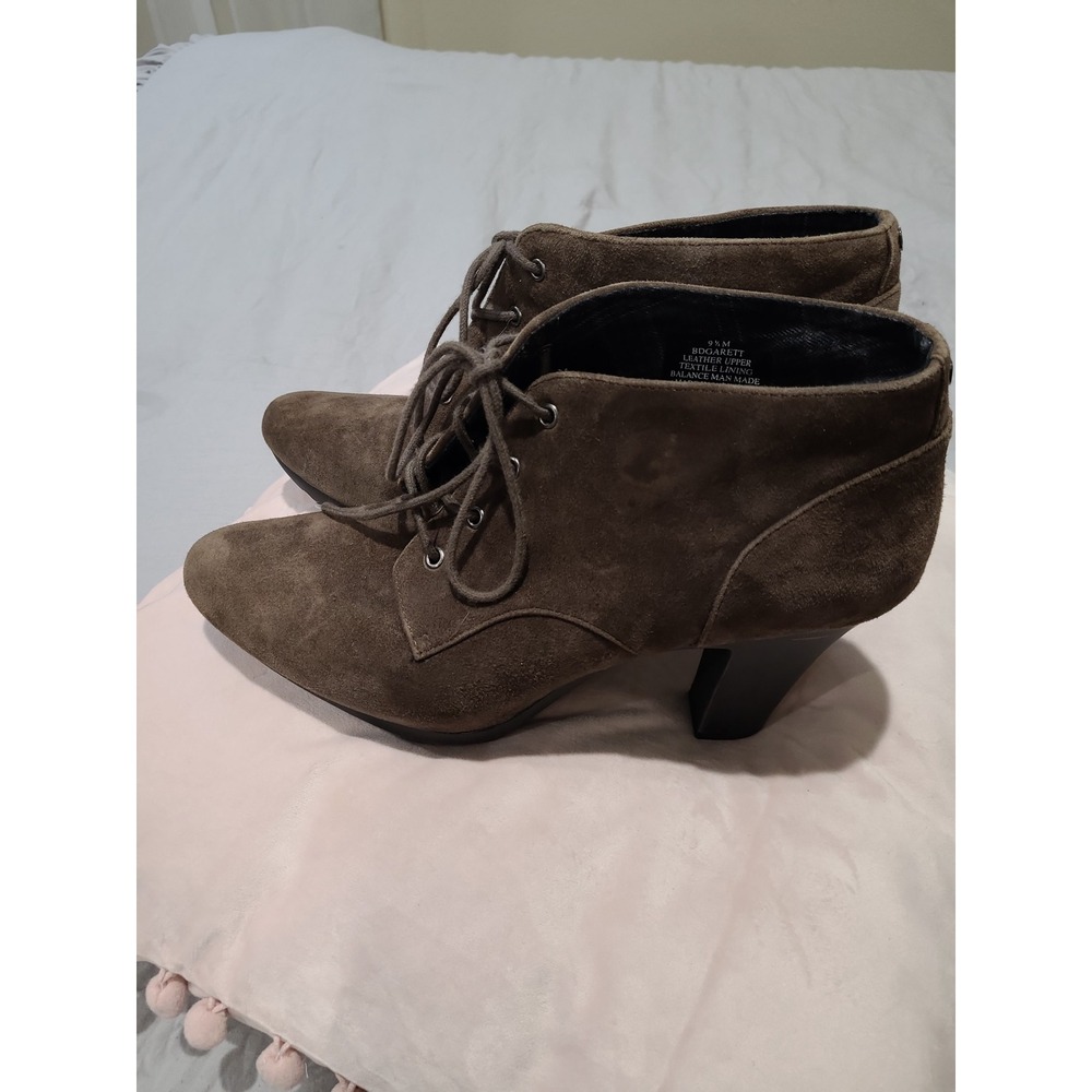 Bandalino Garett Womens SZ 9.5 Brown Suade Leather Lace up heeled booties retro